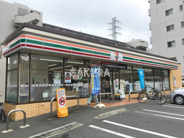 セブン-イレブン 横浜樽町４丁目店の画像1