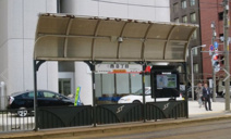 西8丁目駅