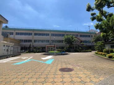 昭島市立拝島第二小学校の画像1