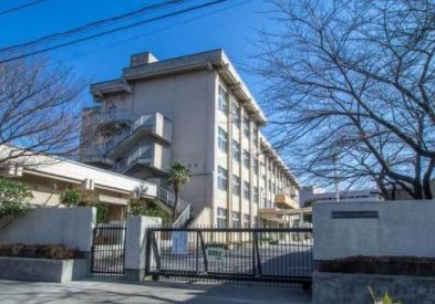 昭島市立瑞雲中学校の画像1