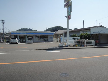 ローソン松山西衣山駅前店の画像1