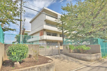 横浜市立上飯田中学校の画像1