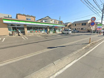 ファミリーマート茅ヶ崎小和田三丁目店の画像1