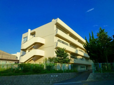 横浜市立上の宮中学校の画像1