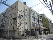 高津小学校