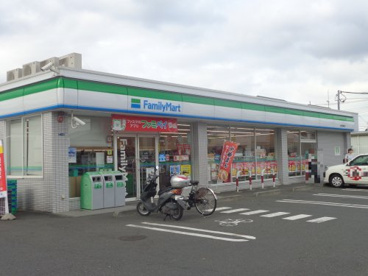 ファミリーマート 大和下鶴間北店の画像1