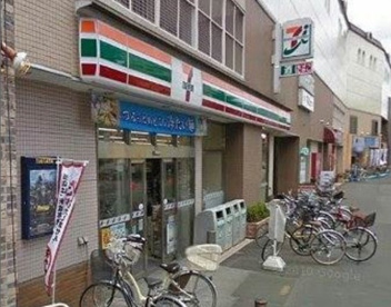 セブンイレブン 狛江駅南店の画像1