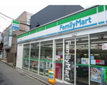 ファミリーマート 狛江駅南店