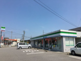 ファミリーマート 幸田六栗店