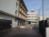 羽曳野市立誉田中学校