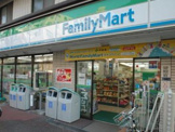 ファミリーマート 旗の台駅前店