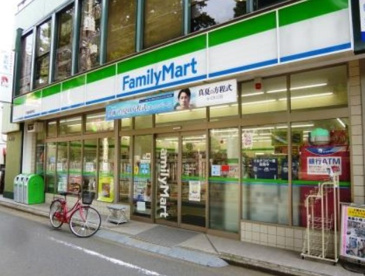 ファミリーマート 千歳船橋駅南店の画像1