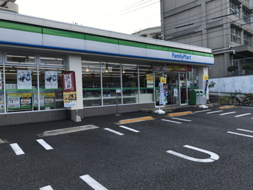 ファミリーマート 千歳台四丁目店の画像1