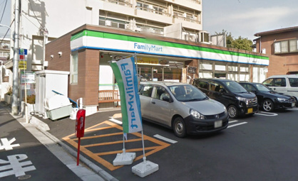 ファミリーマート 杉並下高井戸二丁目店の画像1