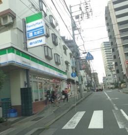 ファミリーマート 座間相模が丘二丁目店の画像1
