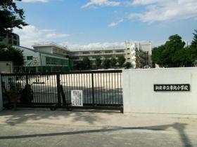 新座市立東北小学校の画像1