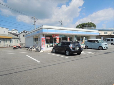 ローソン松山新田学園前店の画像1