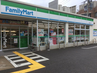 ファミリーマート 灘篠原本町店の画像1