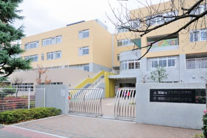 世田谷区立芦花中学校の画像1