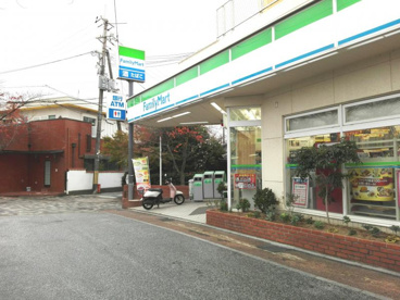 ファミリーマート 梶友西向日駅前店の画像1