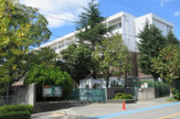 箕面市立萱野東小学校