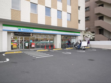 ファミリーマート 西東京富士町二丁目店の画像1