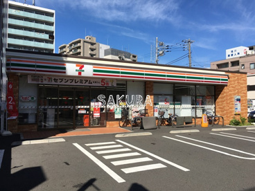 セブン-イレブン 横浜鶴見駅西店の画像1