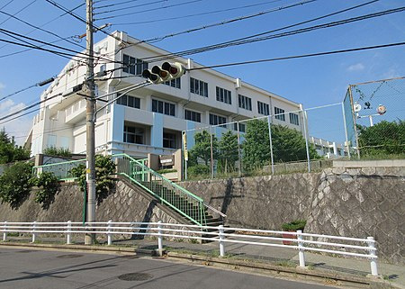 川西市立緑台小学校の画像