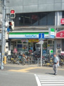 ファミリーマート 西九条駅北店