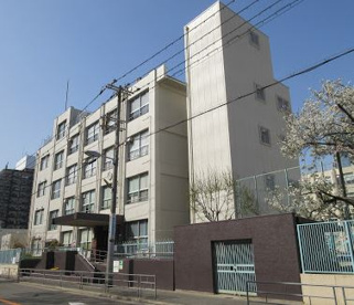 大阪市立九条南小学校の画像1