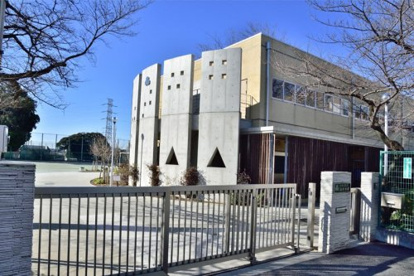 世田谷区立砧中学校の画像1