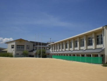 泉佐野市立日根野中学校情報ページ 三田市でファミリー向けの不動産情報 家を売る時 買う時はfreey フリー へ