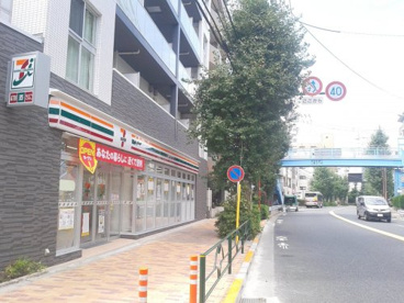 セブンイレブン 世田谷上馬5丁目店の画像1
