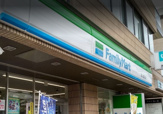 ファミリーマート 西ヶ原駅前店