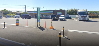 ファミリーマート　堤店の画像1