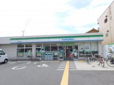 ファミリーマート 泉大津北助松店の画像1