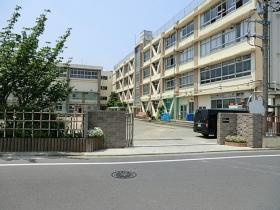 葛飾区立本田中学校の画像1