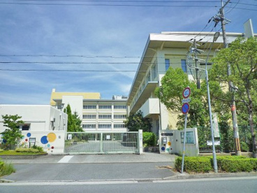 伊丹市立摂陽小学校の画像1