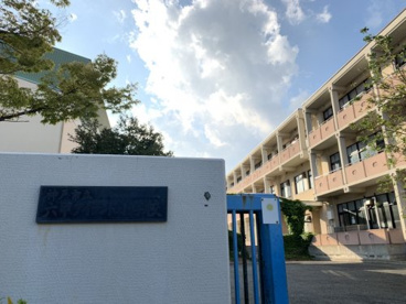 六甲アイランド小学校の画像1