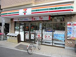 セブンイレブン 荒川町屋店