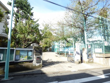 渋谷区立鉢山中学校の画像1