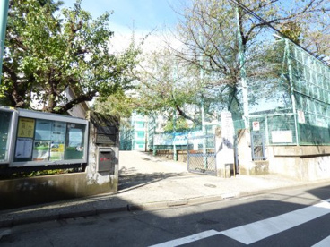 渋谷区立鉢山中学校の画像2
