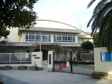 豊中市立第四中学校の画像1