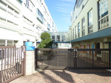 目黒区立大鳥中学校の画像3