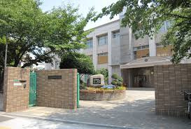 大阪市立市岡中学校の画像1