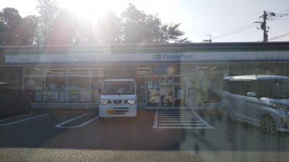 ファミリーマート　柏井町店の画像1