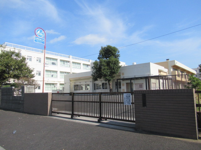 横浜市立潮田小学校の画像