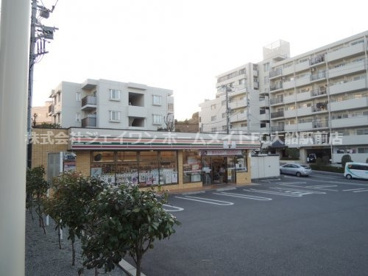 セブンイレブン 横浜下倉田町店の画像1