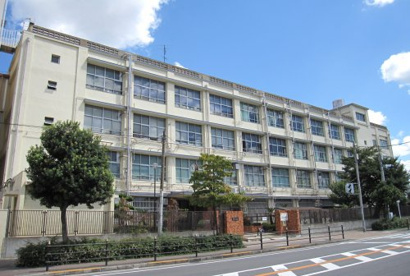 港南中学校の画像1
