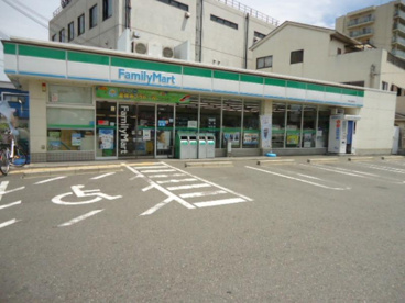 ファミリーマート 堺七道東町店の画像1